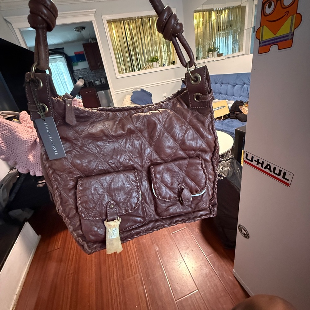 Isabella Fiore Brown Leather Shoulder Bag with Vintage Appeal
